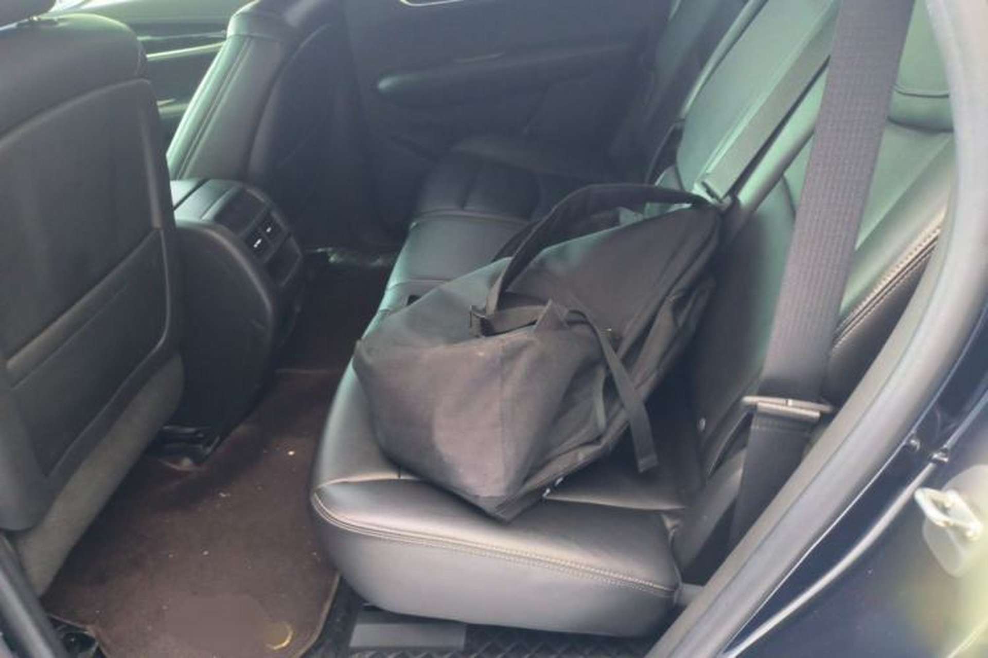Used Cadillac XT5 2021 2.0T Two-Wheel Drive Luxury Version Left Rear Seat