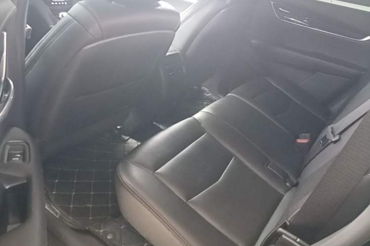 Used Cadillac XT5 2021 28T Luxury Model Left Rear Seat