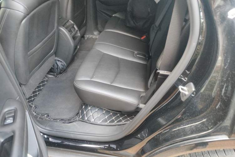 Used Cadillac XT5 2021 28T Luxury Model Left Rear Seat