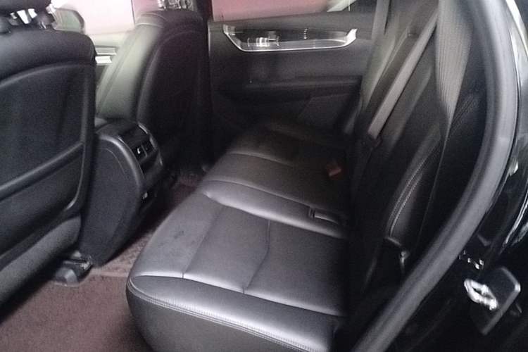 Used Cadillac XT5 2021 28T Luxury Model Left Rear Seat