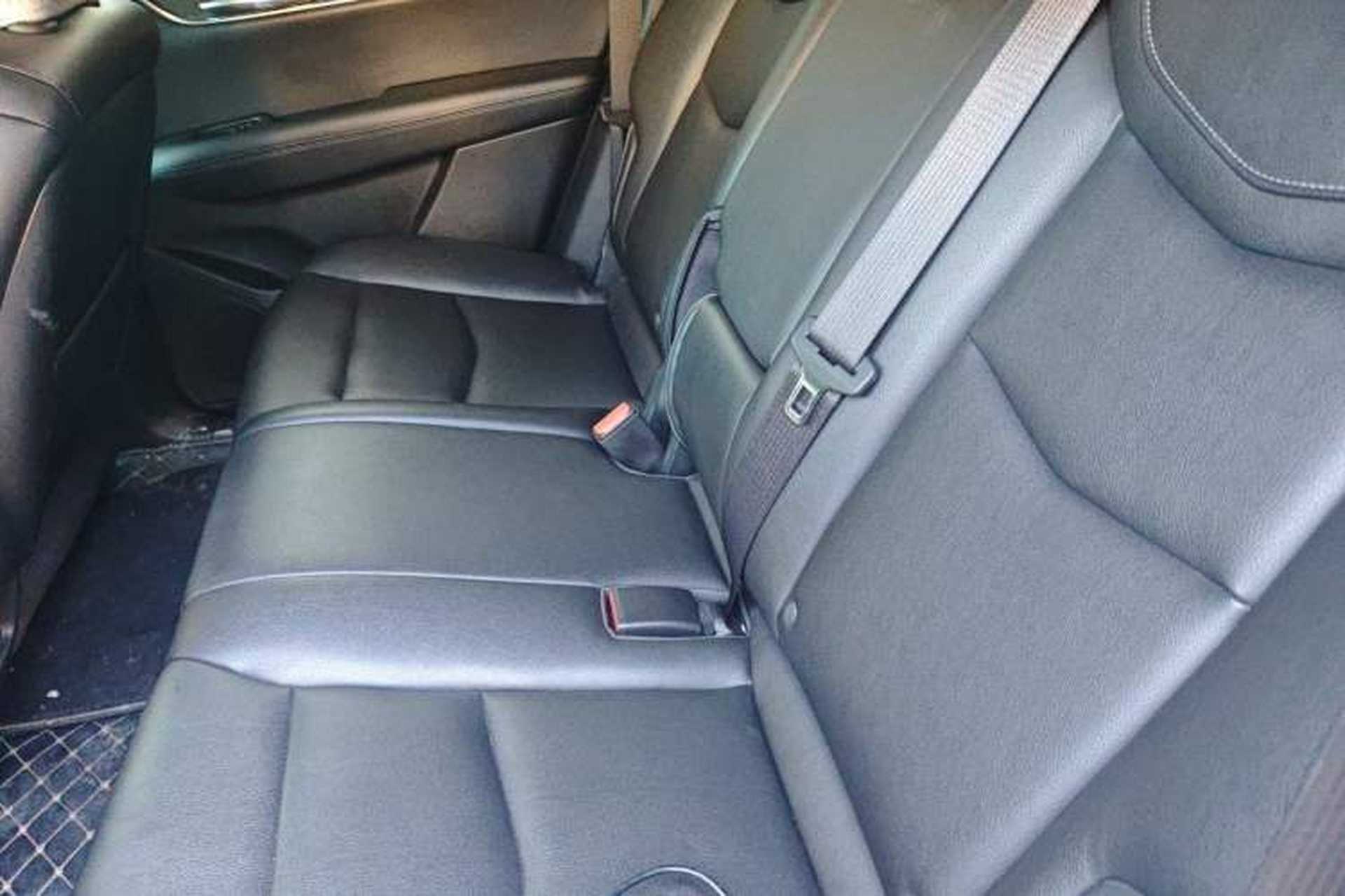 Used Cadillac XT5 2021 28T Luxury Model Left Rear Seat