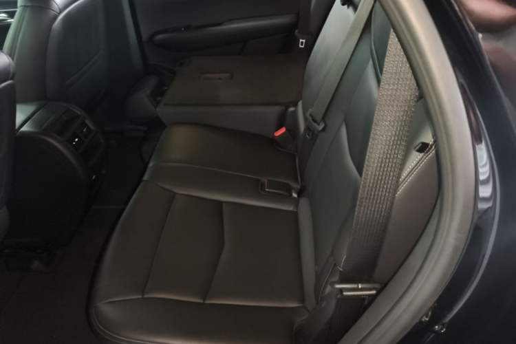 Used Cadillac XT5 2021 2.0T Four-Wheel Drive Luxury Version Left Rear Seat