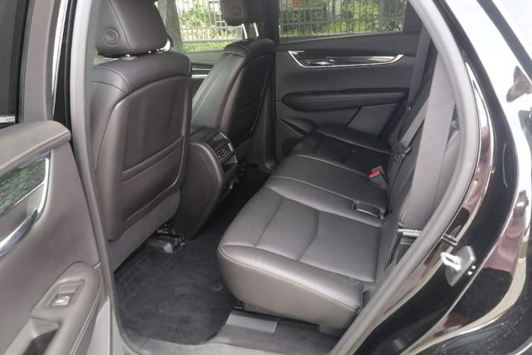 Used Cadillac XT5 2021 28T Luxury Model Left Rear Seat
