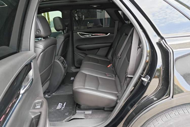 Used Cadillac XT5 2021 28T Four-Wheel Drive Tech Version Left Rear Seat