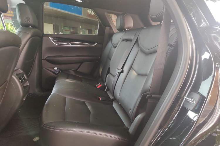 Used Cadillac XT5 2021 2.0T Four-Wheel Drive Luxury Version Left Rear Seat