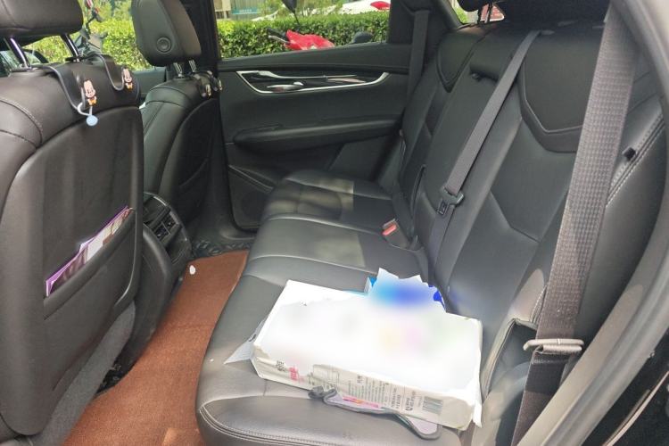 Used Cadillac XT5 2021 2.0T Two-Wheel Drive Luxury Version Left Rear Seat