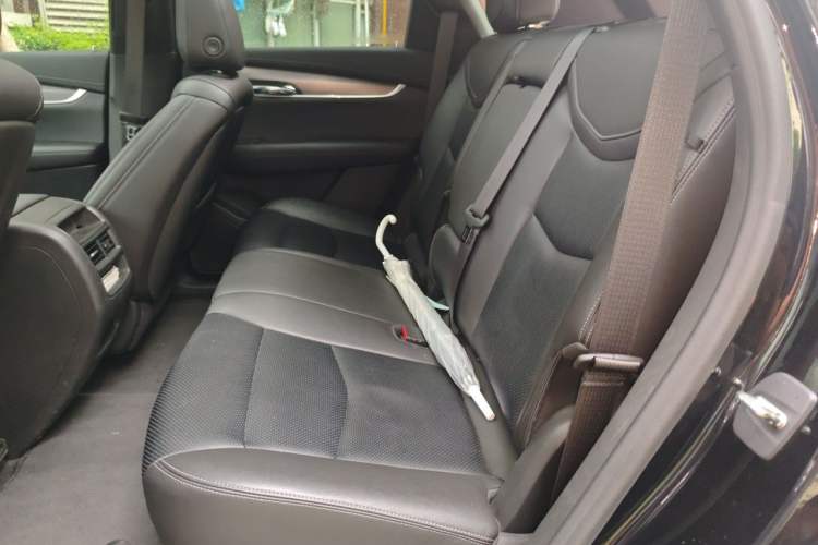 Used Cadillac XT5 2021 28T Four-Wheel Drive Tech Version Left Rear Seat