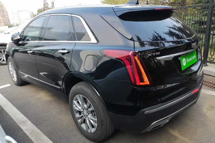 Used Cadillac XT5 2021 28T Luxury Model Left Side