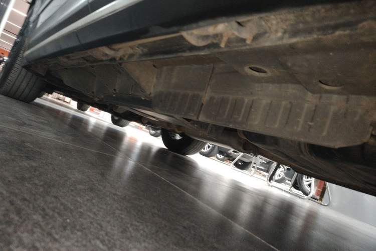 Used Cadillac XT5 2021 2.0T Two-Wheel Drive Luxury Version Left Side Sill