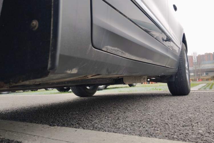 Used Cadillac XT5 2021 2.0T Two-Wheel Drive Luxury Version Left Side Sill