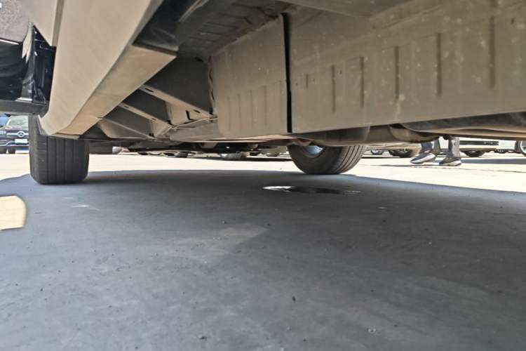 Used Cadillac XT5 2021 2.0T Two-Wheel Drive Luxury Version Left Side Sill