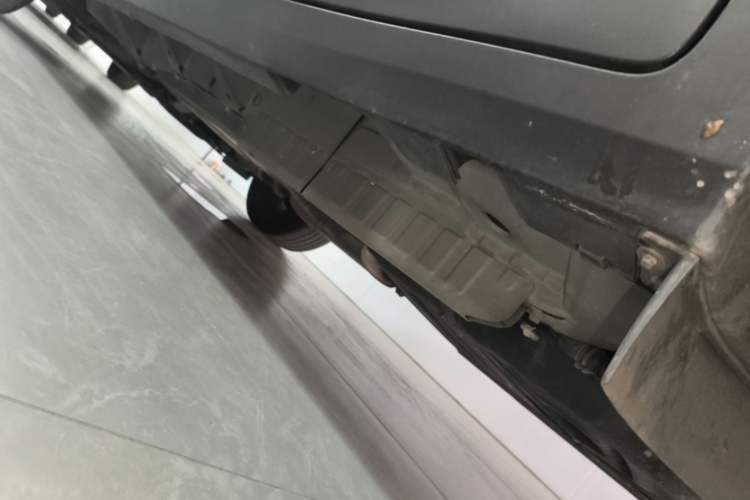 Used Cadillac XT5 2021 2.0T Two-Wheel Drive Luxury Version Left Side Sill