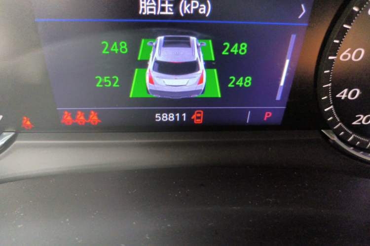 Used Cadillac XT5 2021 2.0T Two-Wheel Drive Luxury Version Odometer Close Up