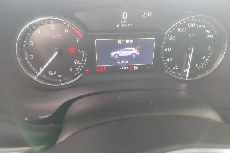Used Cadillac XT5 2021 2.0T Four-Wheel Drive Luxury Version Odometer Close Up