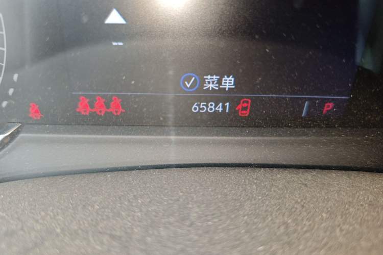 Used Cadillac XT5 2021 2.0T Two-Wheel Drive Luxury Version Odometer Close Up