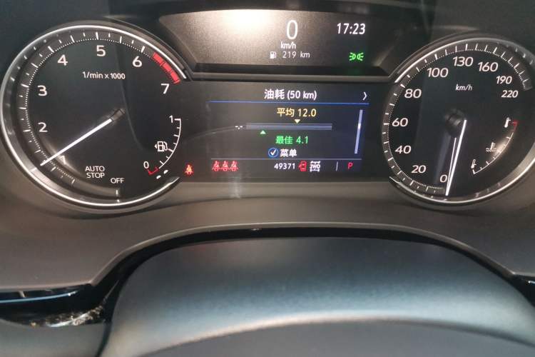 Used Cadillac XT5 2021 2.0T Four-Wheel Drive Premium Edition Odometer Close Up