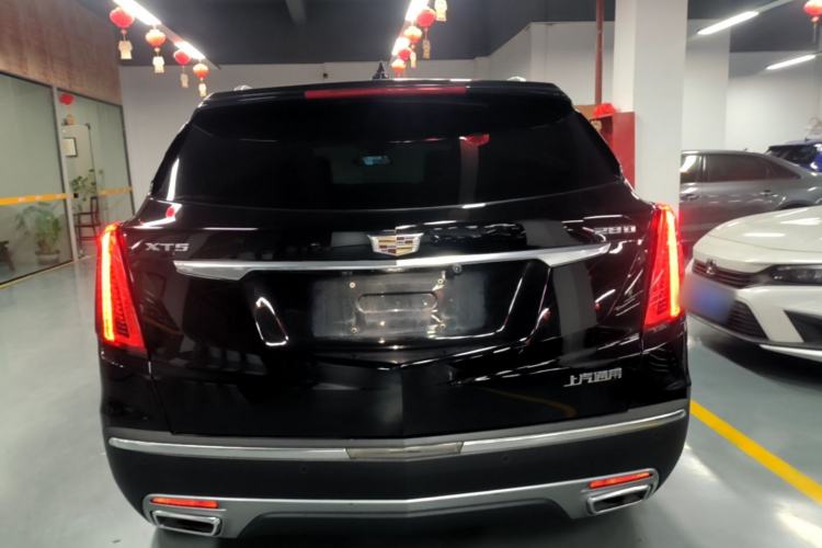 Used Cadillac XT5 2021 28T Luxury Model Rear
