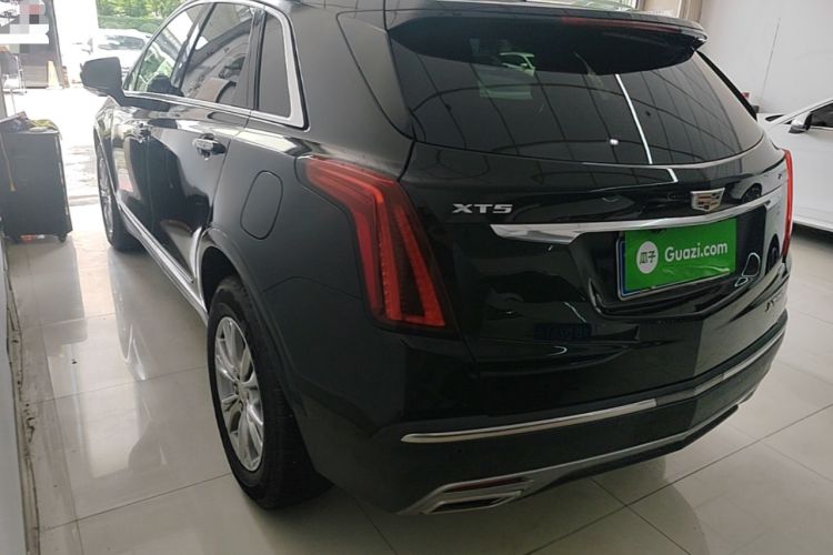 Used Cadillac XT5 2021 28T Luxury Model Rear Left 45 Deg
