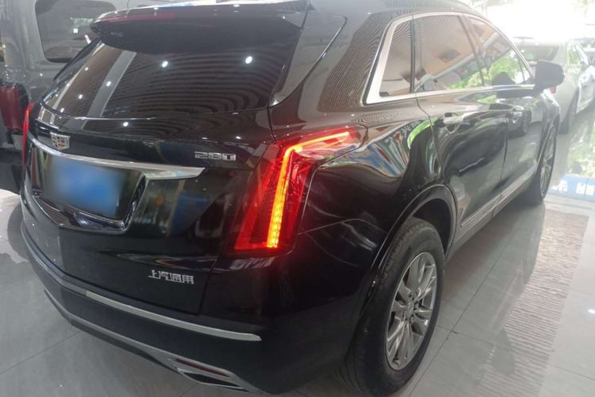 Used Cadillac XT5 2021 2.0T Two-Wheel Drive Luxury Version Rear Right 45 Deg
