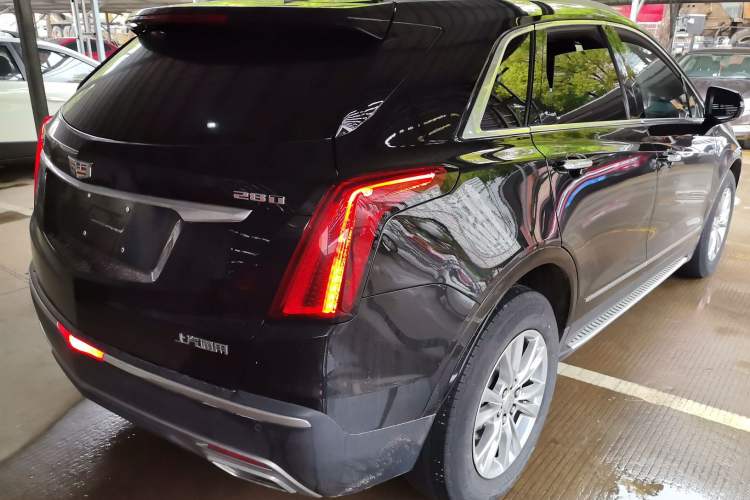 Used Cadillac XT5 2021 2.0T Two-Wheel Drive Luxury Version Rear Right 45 Deg