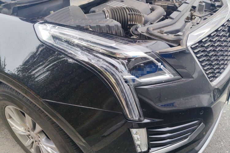 Used Cadillac XT5 2021 2.0T Four-Wheel Drive Luxury Version Right Front Headlight