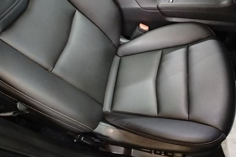 Used Cadillac XT5 2021 2.0T Two-Wheel Drive Luxury Version Right Front Seat