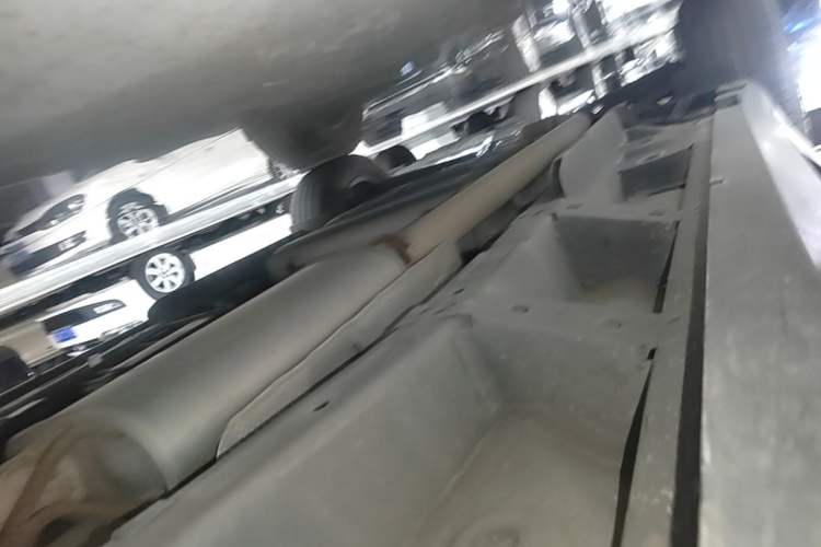 Used Cadillac XT5 2021 28T Luxury Model Right Side Sill