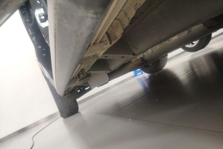 Used Cadillac XT5 2021 28T Four-Wheel Drive Luxury Version Right Side Sill