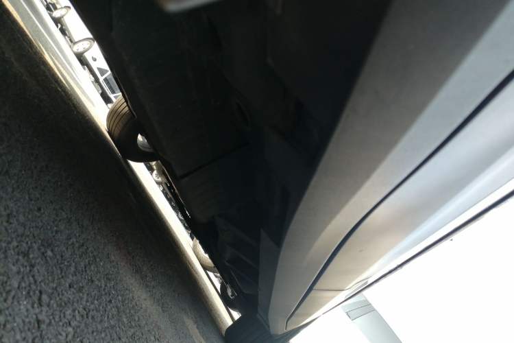Used Cadillac XT5 2021 28T Luxury Model Right Side Sill