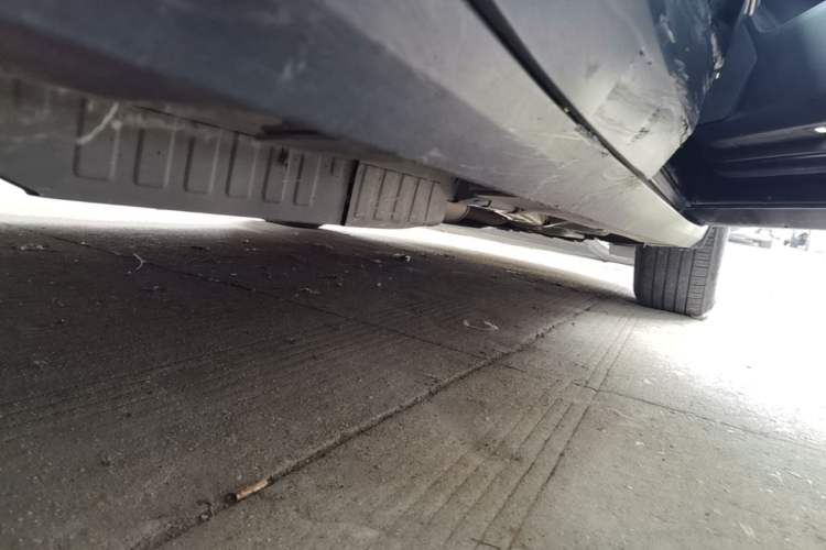 Used Cadillac XT5 2021 28T Four-Wheel Drive Luxury Version Right Side Sill