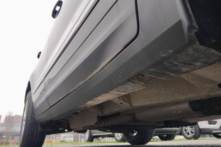 Used Cadillac XT5 2021 2.0T Two-Wheel Drive Luxury Version Right Side Sill