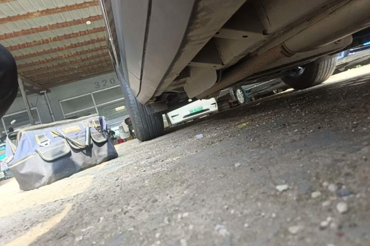 Used Cadillac XT5 2021 28T Luxury Model Right Side Sill