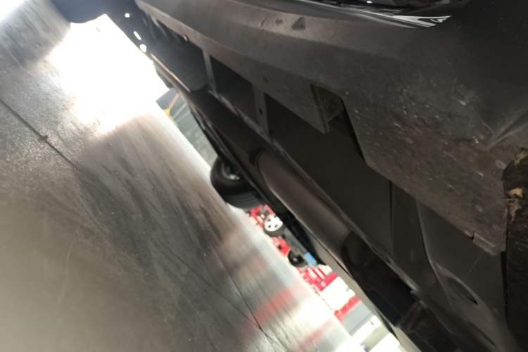 Used Cadillac XT5 2021 2.0T Two-Wheel Drive Luxury Version Right Side Sill