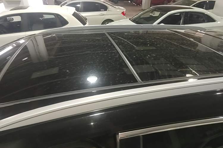 Used Cadillac XT5 2021 28T Luxury Model Roof
