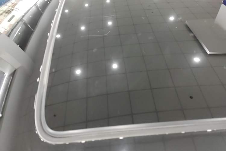 Used Cadillac XT5 2021 28T Luxury Model Roof