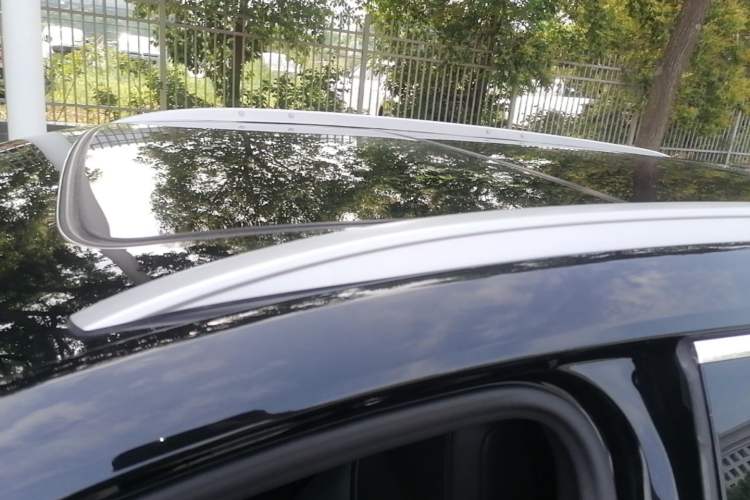 Used Cadillac XT5 2021 28T Luxury Model Roof