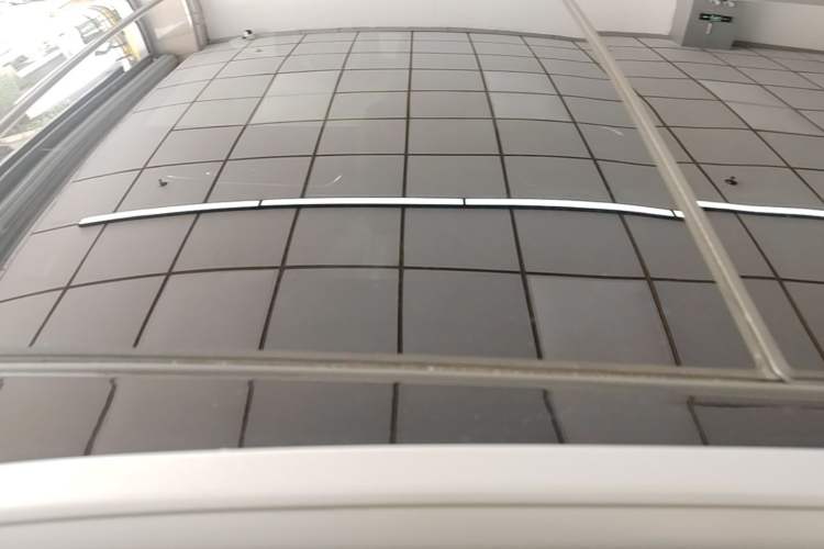 Used Cadillac XT5 2021 28T Luxury Model Roof