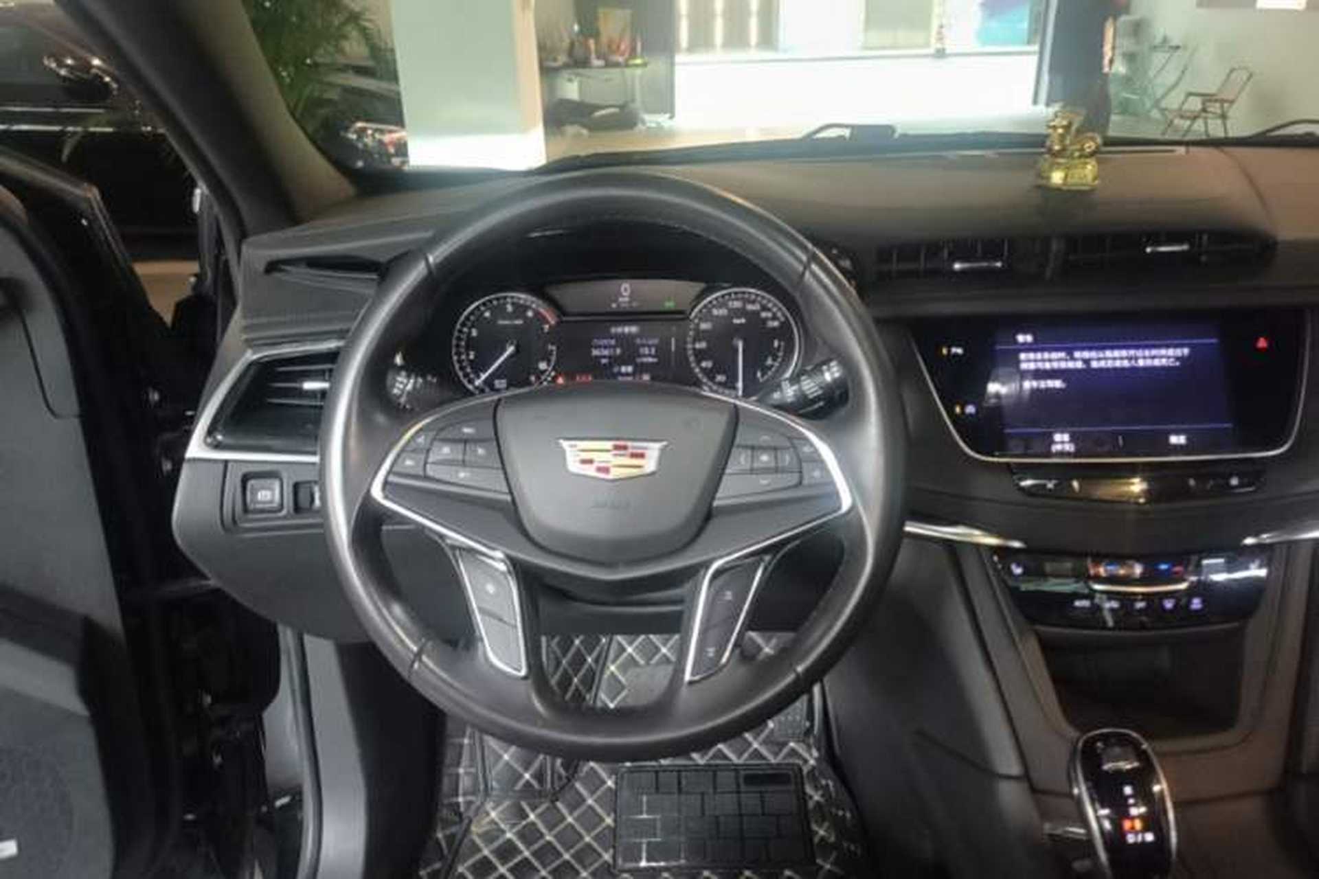 Used Cadillac XT5 2021 2.0T Four-Wheel Drive Luxury Version Steering Wheel