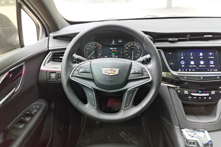 Used Cadillac XT5 2021 28T Four-Wheel Drive Tech Version Steering Wheel