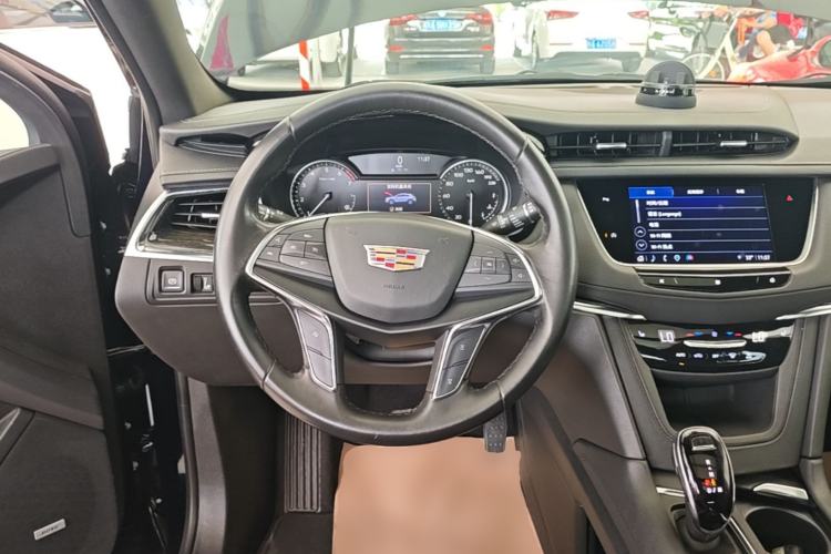 Used Cadillac XT5 2021 2.0T Four-Wheel Drive Luxury Version Steering Wheel