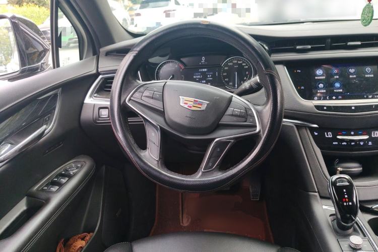 Used Cadillac XT5 2021 2.0T Four-Wheel Drive Luxury Version Steering Wheel
