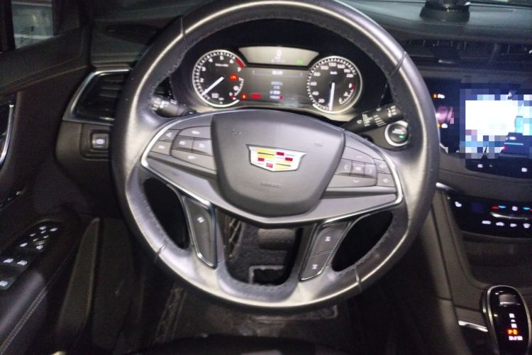 Used Cadillac XT5 2021 2.0T Two-Wheel Drive Luxury Version Steering Wheel