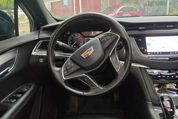 Used Cadillac XT5 2021 28T Four-Wheel Drive Tech Version Steering Wheel