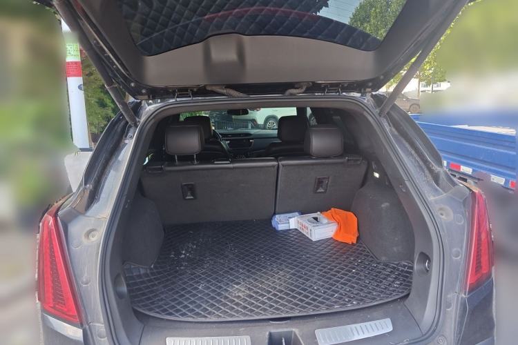Used Cadillac XT5 2021 2.0T Two-Wheel Drive Luxury Version Trunk