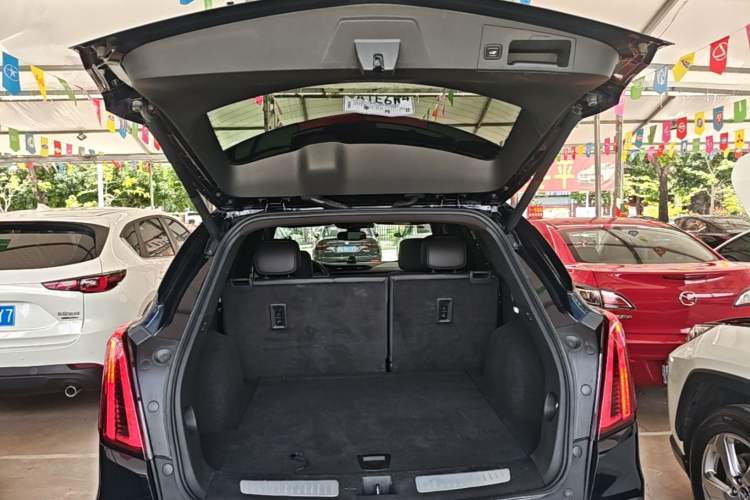 Used Cadillac XT5 2021 2.0T Four-Wheel Drive Luxury Version Trunk