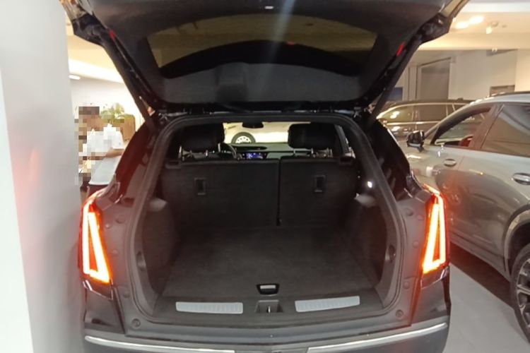 Used Cadillac XT5 2021 2.0T Four-Wheel Drive Luxury Version Trunk