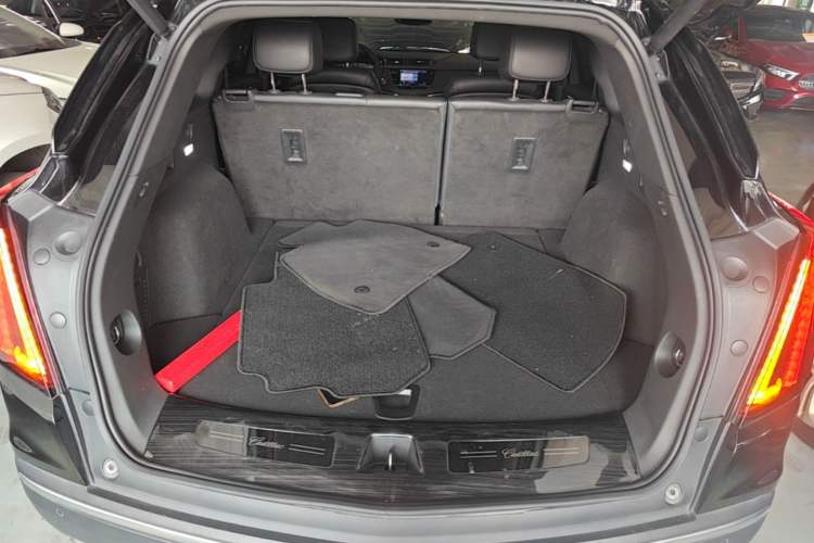 Used Cadillac XT5 2021 2.0T Two-Wheel Drive Luxury Version Trunk