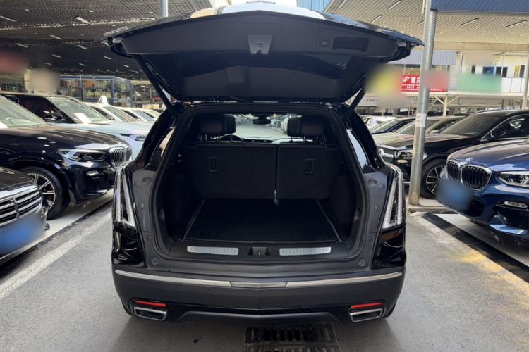 Used Cadillac XT5 2021 2.0T Four-Wheel Drive Premium Edition Trunk