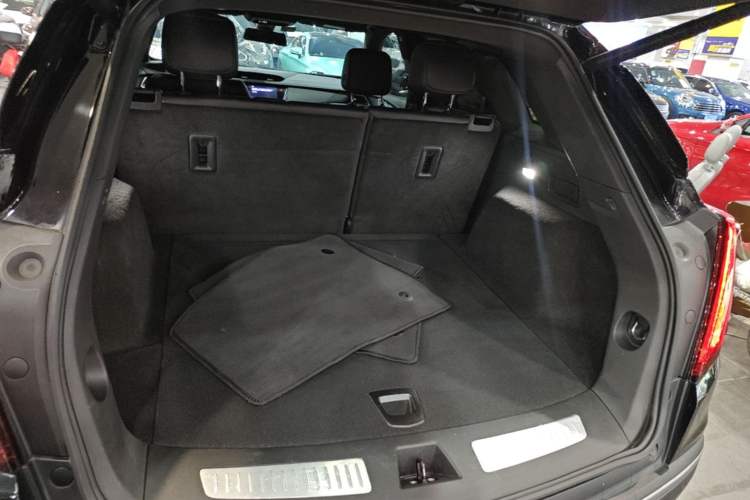 Used Cadillac XT5 2021 2.0T Two-Wheel Drive Luxury Version Trunk