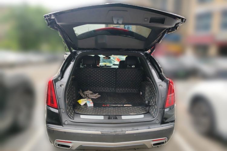 Used Cadillac XT5 2021 28T Luxury Model Trunk